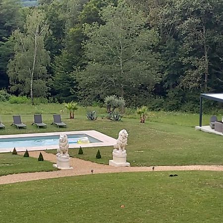 La Tour Carree D'Un Chateau Auzouer-en-Touraine Exterior foto